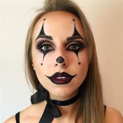 easy halloween clown makeup